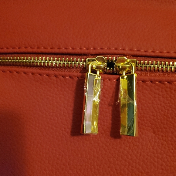 NEW Large Leather Tote - Picture 6 of 6